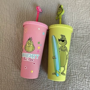 Set Of 2 The Grinch Carnival Cruise 24 Oz Tumblers Travel Cups Green Pink New - Picture 1 of 3