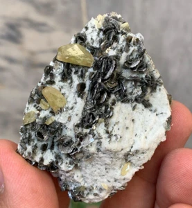 Amazing BiColor Titanite with Geothite & Calcite on matrix Skardu Pakistan - Picture 1 of 12
