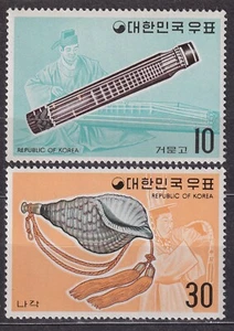 KOREA Pd. 1974 SC#883/84 MNH** pair, Musical Instruments (I). - Picture 1 of 1