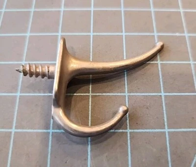 SMALL SCREW IN DOUBLE COAT HAT TOWEL HOOK NICKEL OVER BRASS VINTAGE - gwSH - Image 1 of 4