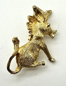 Vintage Gold Tone Sitting Mule/Donkey Brooch - Picture 1 of 4