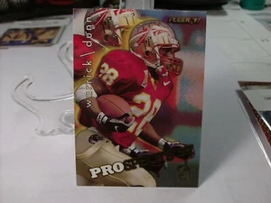 1997 Fleer Prospects '97 #4 - Warrick Dunn - Tampa Bay Buccaneers 97-104 - Bild 1 von 2