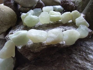 1 x Strang China Jade Nugget Nuggetstrang ohne Verschluss keine Kugeln 2010-1E - Bild 1 von 1