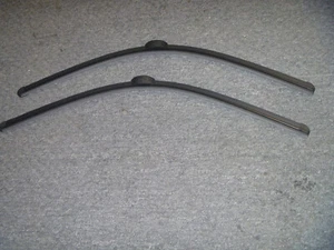1956-2022 Mercedes Benz S600 CL550 S350 S400 Wiper Blade 221-820-07-45 OEM New - Picture 1 of 2