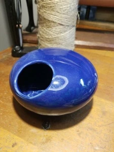 Jarrón redondo azul japonés estilo ikebana mary moores estudio cerámica - Imagen 1 de 10