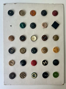 Vintage 1962 Button Sample Board – Mixed Button Display MCM 1960s Rare 12x9” - Picture 1 of 11