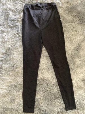 Women’s Maternity Leggings Old Navy Active Size Small Dark Gray - Image 1 of 4