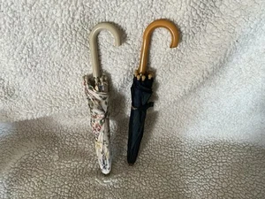 Longaberger Mini Regenschirme für JW Miniatur Schirmkorb, 2er Set - Bild 1 von 3