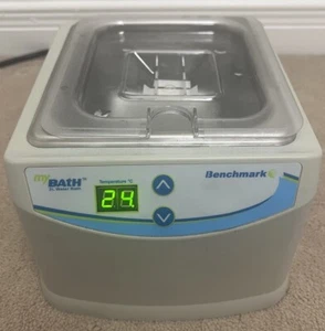 Mini baño de agua digital Benchmark Scientific® B2000-4 MyBath™ (2L) - Imagen 1 de 4