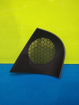 09-14 AUDI TTS QUATTRO COUPE MK2 — передняя ЛЕВАЯ ДВЕРНАЯ панель, решетка динамика / крышка - Изображение 1 из 2