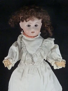 Porzellankopf-Puppe, wahrsch. französisch, SFBJ, Kopf gemarkt 2/0, um 1910/ 20 - Picture 1 of 7