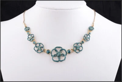 NUEVO COLLAR CADENA PEREGRINO DE ORO ESMALTE VERDE FLORES ABIERTAS CRISTALES DE SWAROVSKI  Foto 1 de 2
