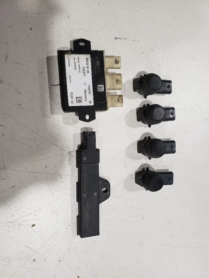 BMW 335i F30 2012 automático - Juego de sensores traseros OEM - 9261582 9220831 7306797 Foto 1 de 4