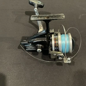 VINTAGE TED WILLIAMS 425 FISHING REEL - Picture 1 of 8