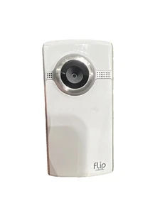 Cámara de Video Flip Ultra 4 GB Grabaciones 120min, Modelo U1120W, Tamaño Bolsillo, Blanca - Imagen 1 de 15