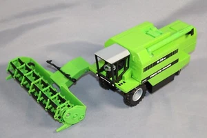 Siku 4051 Deutz-Fahr Mähdrescher M36.10 Farmer-Serie Maßstab 1/32 - Bild 1 von 4