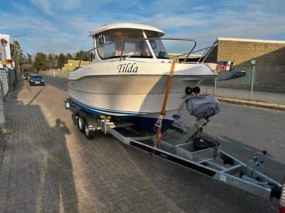 Quicksilver 580 Pilot Motorboot - Bild 1 von 4