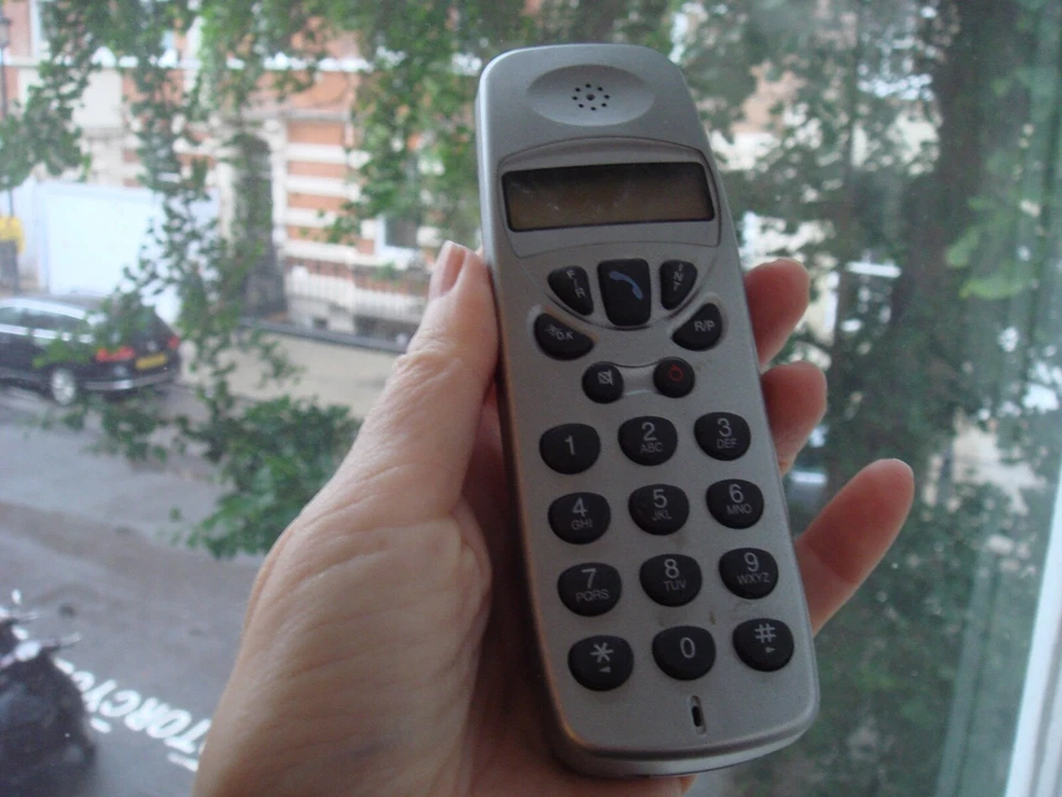 Swisscom Trend L129 Cordless Phone Original Box Manual Switzerland Grey Silver - Bild 1 von 4