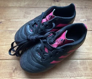 Girls Soccer Shoes, Socks, And Shin Guards Lot - Picture 1 of 16