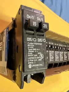 One Eaton ,  BR1520 Twin same as  Bryant , Westinghouse  circuit breaker  BD1520 - Picture 1 of 6