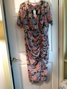 Abito floreale LEYDEN M NUOVO $89 corpetto avvolgente gonna increspata sexy formale - Foto 1 di 12