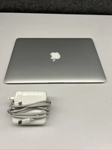 Apple MacBook Air (2015) 7,2, 13", Intel i5-5250U @ 1.60 GHz, 8GB, 256GB, A1466 - Picture 1 of 5