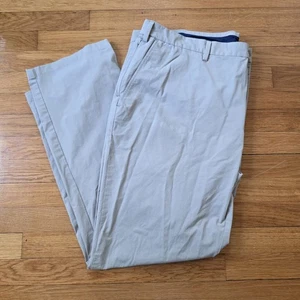 Pantalone Vineyard Vines On-The-Go Uomo 46x32 OTG Chino Elasticizzato Casual Leggero - Foto 1 di 7