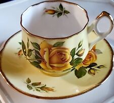 VTG Rosina Yellow English Roses Teacup Gold Gilt Bone China England Cottage Core