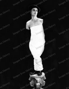 8x10 Print Buster Keaton Posing as Venus de Milo 1932 #PVN - Picture 1 of 1