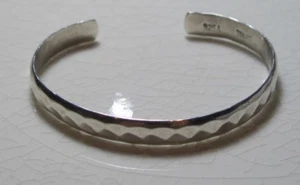 Vintage Sterling Silver Hammered Cuff Bracelet- 18g -Made in Thailand - Picture 1 of 12