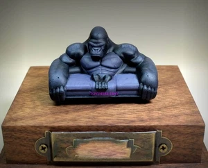 TOY 1/43 1/64 figure Gorilla Shaped Sofa  Lifelike Primate Silhouette - Picture 1 of 2