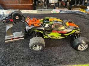 Traxxas Nitro Rustler .15 electric start 2WD Stadium Truck TQ radio - Picture 1 of 16