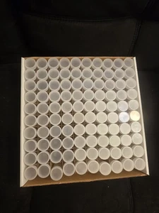 100 leere Viertelröhren - Bild 1 von 3