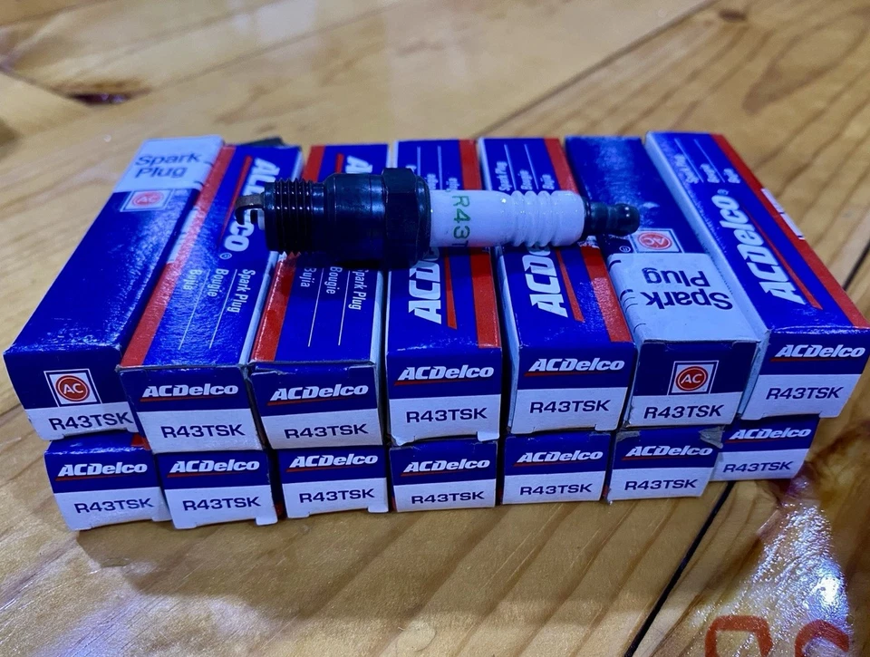 R43TSK ACDelco Spark Plug Set Of 14 - Image 1 of 1