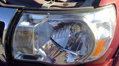 Driver Left Headlight Without Sport Package Fits 05-11 TACOMA 2281127 - Image 1 of 4