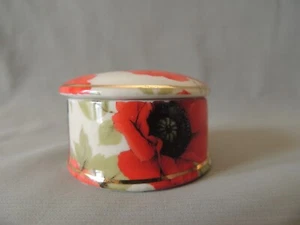 Fine bone China miniature trinket box made in England - Picture 1 of 11