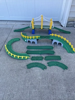 Fisher Price GeoTrax Платежная Кабина Подвесной Мост 2004 Горный Трек Дополнительно! - Изображение 1 из 4