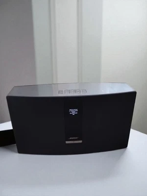 Bose SoundTouch 30 Series III Sistema audio wireless multi stanza nero, senza telecomando - Immagine 1 di 4