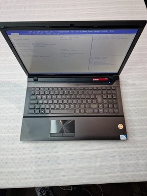 Ergo By Clevo Laptop  W252EU Pentium 15,6" Power On Tested Only Read Description - Image 1 of 4