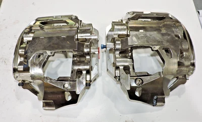 Pinzas de freno de 6 pistones Alcon PSC4412x113L/114R pistones 40MM/34MM/30MM NASCAR Foto 1 de 4