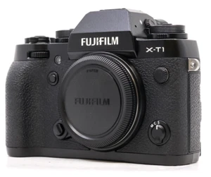 Fujifilm X-T1 Mirrorless Camera in Excellent Condition with Accessories, - Picture 1 of 4