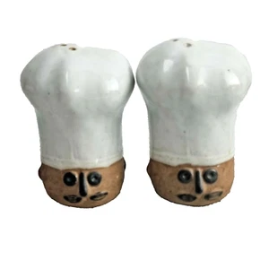 Chef Hat Salt and Pepper Shakers Ceramic Clay Glaze Face Pair Picnic BBQ Vintage - Picture 1 of 8