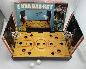 1988 Bas-ket Game Miniature Basketball Game by Cadaco Complete/Works Good Cond - Picture 1 of 9