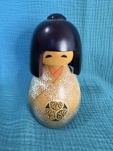 Vintage 6 Zoll Holz Kokeshi Puppe von Ryoka Aoki Japan - Bild 1 von 9