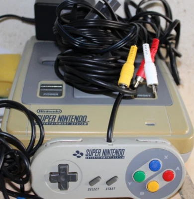 SUPER Nintendo SNES System 16bit Console Videogioco (fully working) 250224 - Immagine 1 di 4