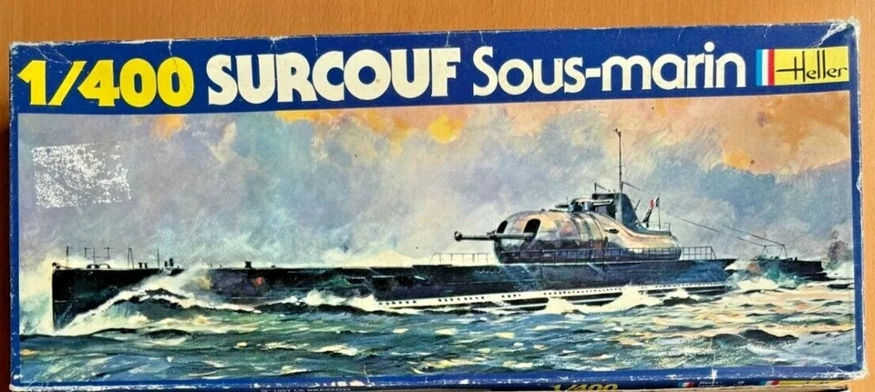 Как новый в коробке Heller 1/400 Французский WW2 SURCOUF Подводный Крейсер с Гидросамолетом - Изображение 1 из 4