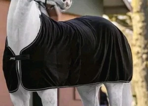 Bnwt Hkm 4ft 5" cooler Rug - Picture 1 of 4