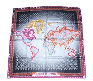 Louis Vuitton Bufanda Mapa del Mundo 86 cm Monograma Seda 34” pulgadas Gris Púrpura YA29 - Imagen 1 de 11