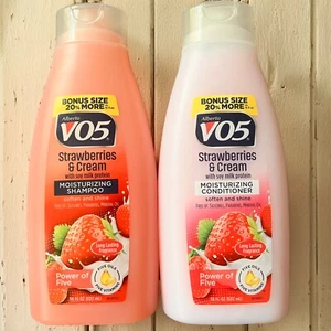 NEW Strawberries & Cream Shampoo & Conditioner set Alberto VO5 (2) 18 oz bottles - Picture 1 of 2