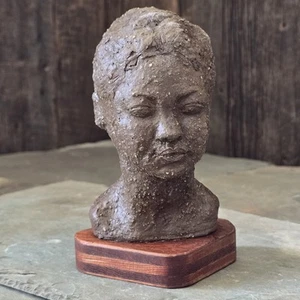 1963 Vintage Artist Signed Clay Sculpture Beautiful African American Woman Bust - Picture 1 of 7